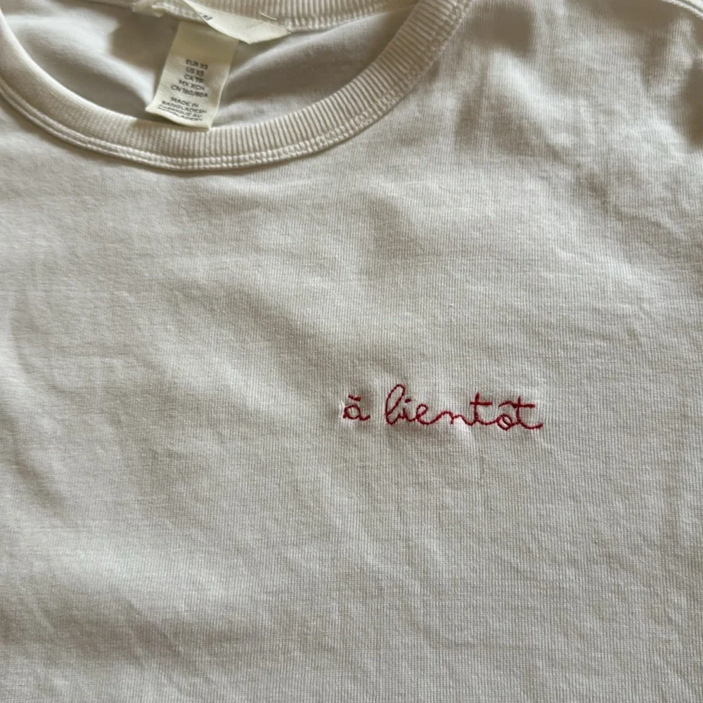H&M tee - Picture 2 of 2